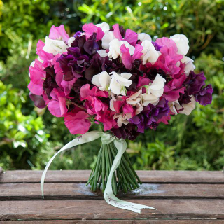 Illustration for article titled Get Fresh Flower Delivery Online For All Events